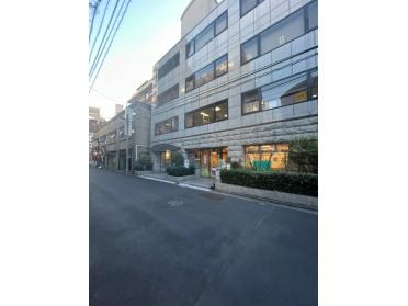 小学館アカデミー神保町保育園：204m