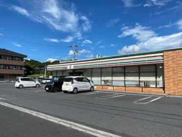 セブンイレブン東松戸駅前店：277m