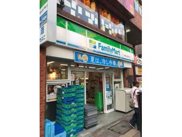 ファミリーマート千歳烏山駅西店：291m