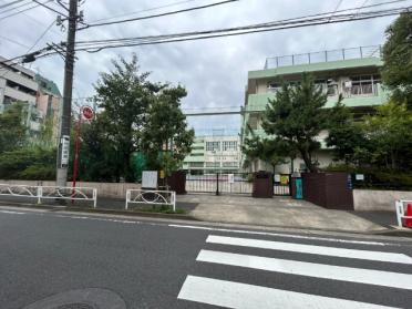 墨田区立緑小学校：119m