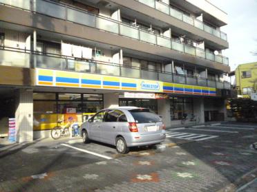 ミニストップ篠崎町1丁目店：226m