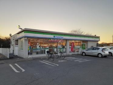 ファミリーマート　見沼片柳店：1500m