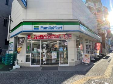 ファミリーマート田端新町三丁目店：144m