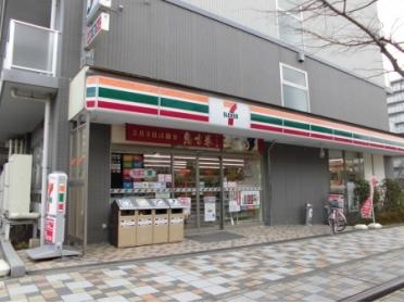 セブンイレブン成田公津の杜4丁目店：707m