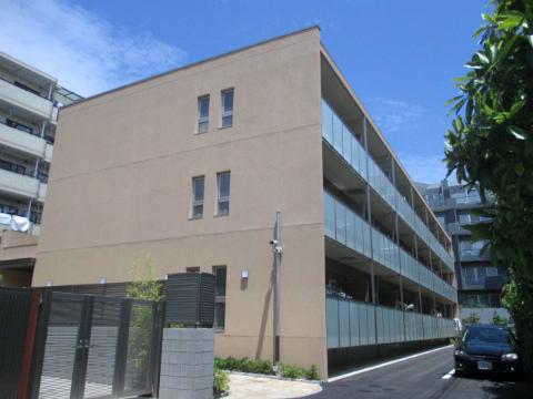 綱島駅より徒歩４分