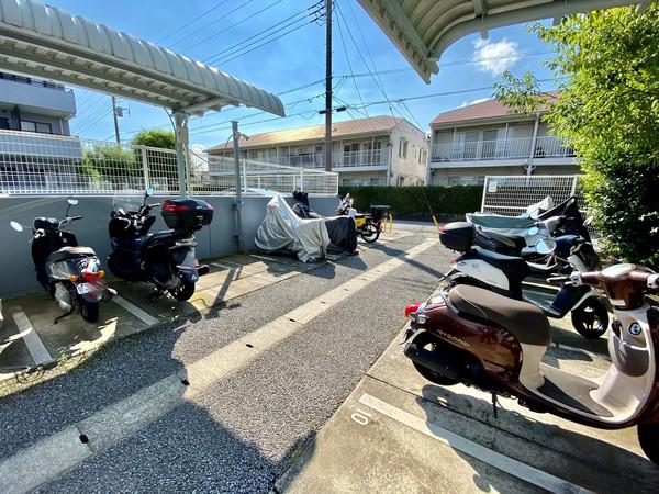 バイク置場(月額2,000円)