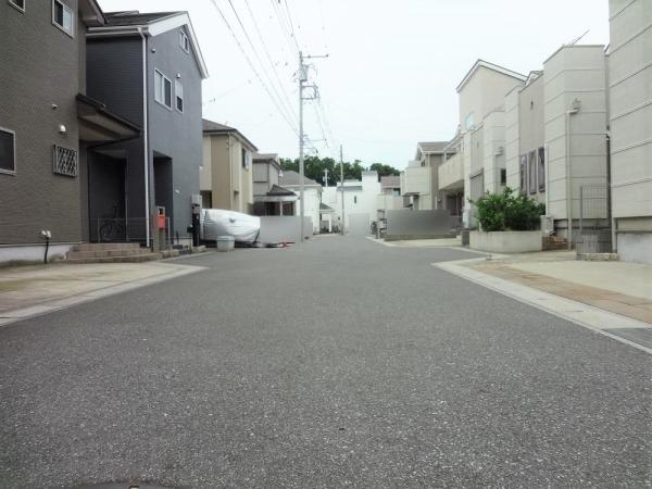 南側前面道路