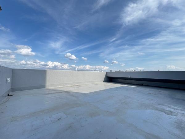 東側ルーフバルコニー