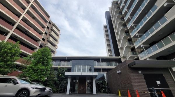マンション外観写真です