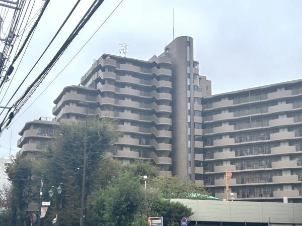 １９９６年１０月竣工　総戸数１９４戸の分譲マンション