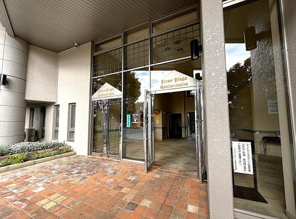 中庭より望む3番館