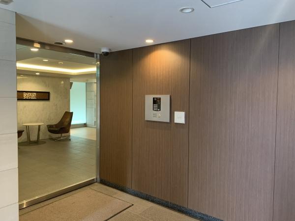 現地エントランス