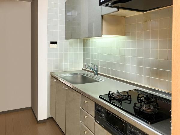 ＣＧで作成したリフォームイメージです。ＬＤＫは和室を開放すると約１９．６帖の広々とした空間になります