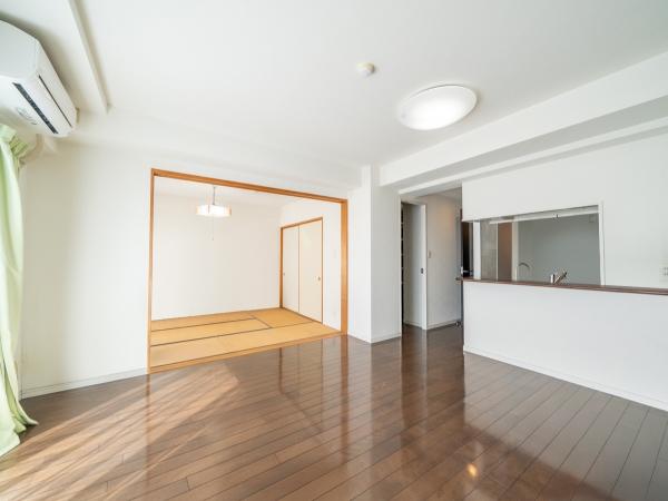 約１２．０帖のリビングダイニング（CGの加工をしたリフォームイメージです。）