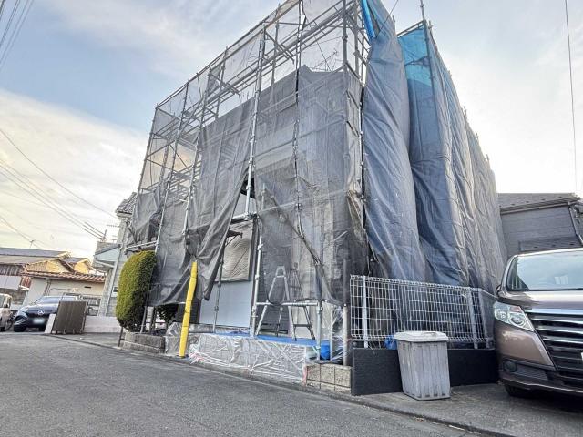 外観：外壁塗装中(撮影年月：2026年02月)