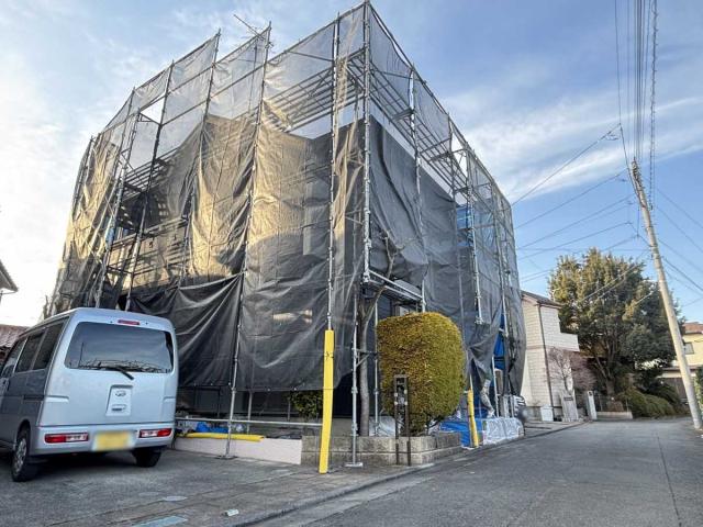 外観：外壁塗装中(撮影年月：2026年02月)