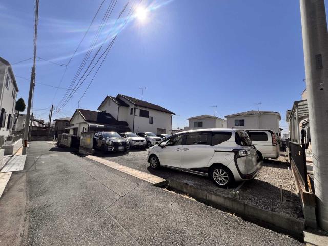 現地：対象地：奥側半分(撮影年月：2025年12月)