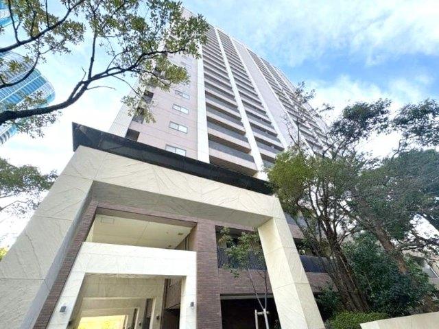 鉄筋コンクリート造地下2階付地上26階建て・総戸数217戸