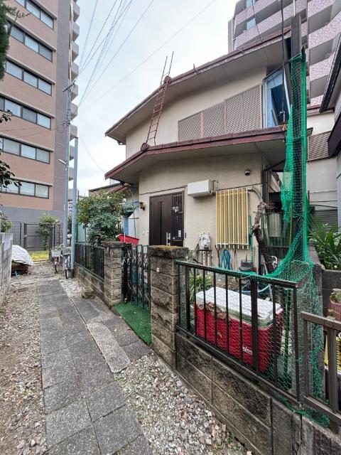 ※売主にて更地渡し予定　※セットバック有り