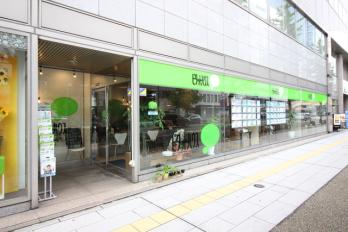 路面店なので色々な方がご来店頂けます♪