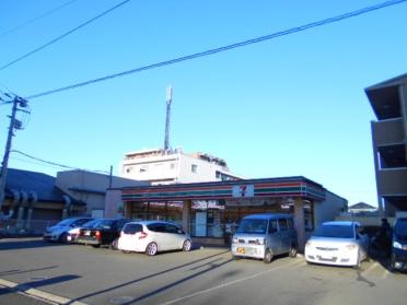 セブンイレブンさいたま与野公園店：303m