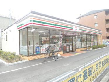 セブンイレブン寝屋川松屋町店：150m