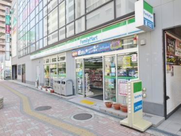 ファミリーマート寝屋川香里新町店：216m