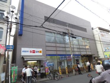 みずほ銀行香里支店：126m