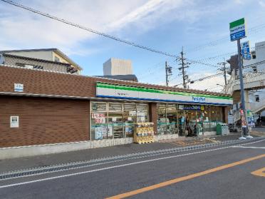 ファミリーマート寝屋川池田本町店：463m