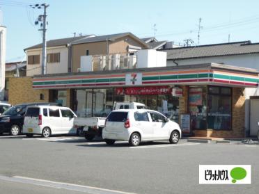 セブンイレブン寝屋川池田旭町店：594m