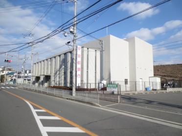 京都銀行津田支店：1593m