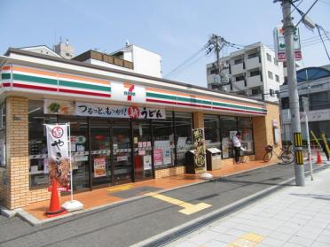 セブンイレブン阪急下新庄駅前店：174m