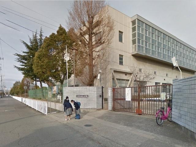 尼崎市立南武庫之荘中学校：1302m