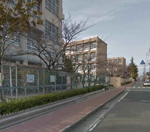 尼崎市立立花西小学校：771m