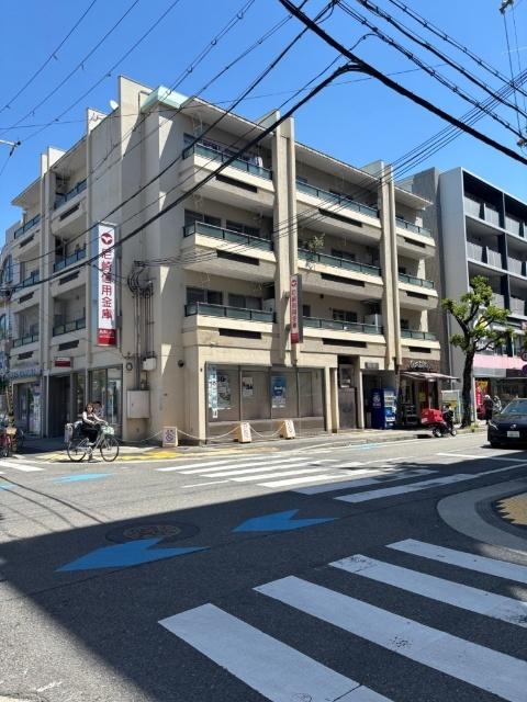 尼崎信用金庫武庫之荘支店武庫之荘駅南出張所：685m