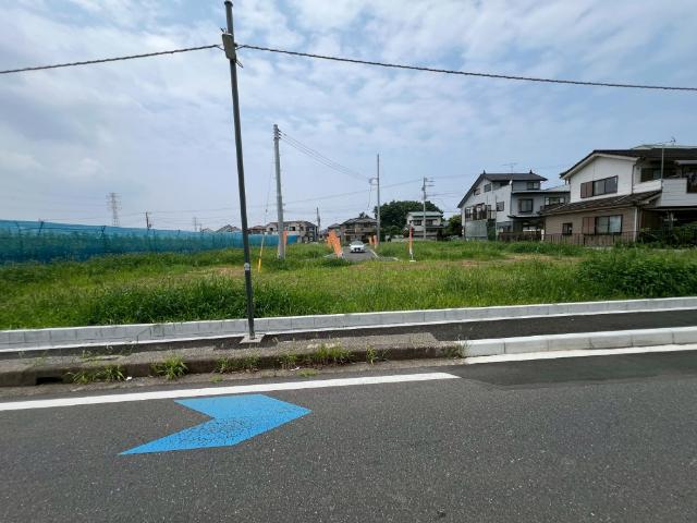南東側から現地