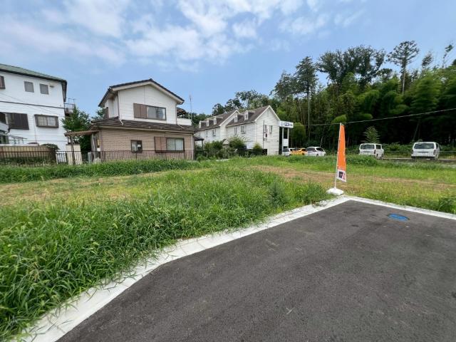 西側から現地