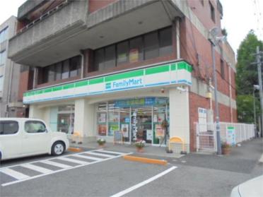 ﾌｧﾐﾘｰﾏｰﾄ 栗東中学校前店：410m