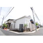 エントランス手前に目隠しフェンス取付予定