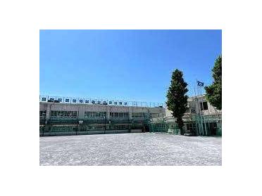 板橋区立加賀小学校：396m