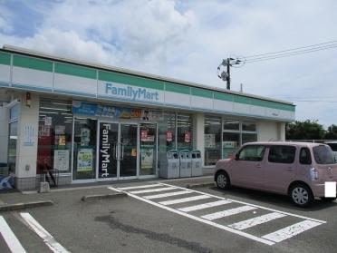 ファミリーマート宮崎大島店：1000m