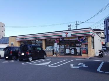 セブンイレブン宮崎松橋2丁目店：86m