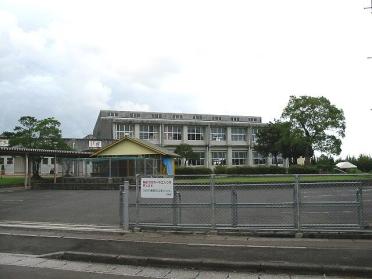 宮崎市立小松台小学校：1246m