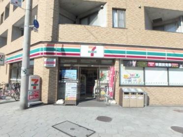 セブンイレブン大阪新町3丁目店：92m