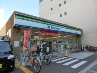 ファミリーマート日本橋二丁目店：299m