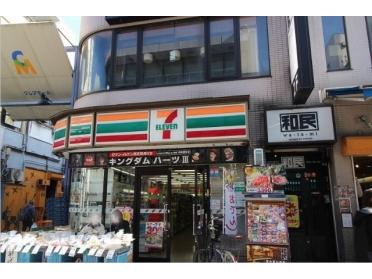 セブンイレブン川越サンロード店：156m