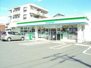 ファミリーマート坂戸南町店：186m