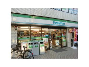 ファミリーマート用賀店：373m