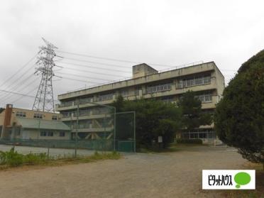太田市立強戸中学校：1296m