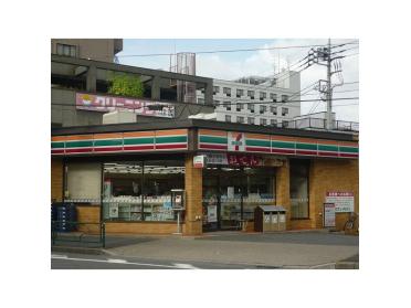 セブンイレブン板橋西台駅北店：352m